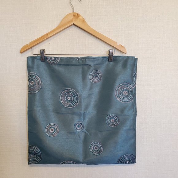 Set of 2 decorative pillow cases,‎ pillow not included. - Picture 1 of 4